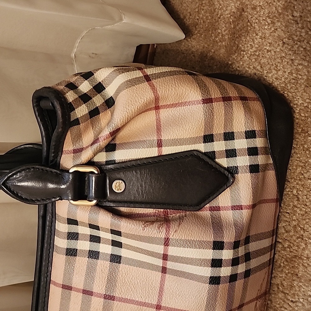 Burberry Classic Satchel Bag - Picture 3 of 16